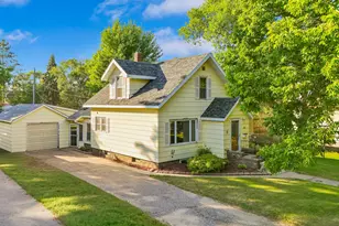 447 2nd Ave NE, Perham, MN 56573 - Photo 2
