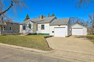 525 3rd St SE, Perham, MN 56573 - Photo 8