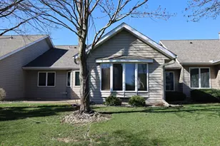 611 Cherrywood Ct, Red Wing, MN 55066 - Photo 2
