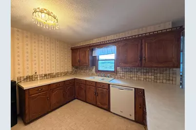 1306 Marie Avenue, Albert Lea, MN 56007 - Photo 8