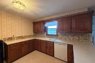 1306 Marie Ave, Albert Lea, MN 56007 - Photo 8