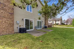 8361 W 100th St, Bloomington, MN 55438 - Photo 28