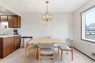 8361 W 100th St, Bloomington, MN 55438 - Photo 8