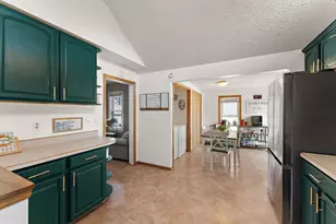 1026 Churchill St, Saint Paul, MN 55103 - Photo 12