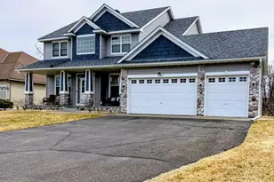 10545 Noble Cir N, Brooklyn Park, MN 55443 - Photo 2