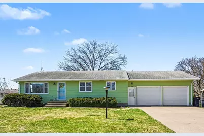 908 10th Street, Farmington, MN 55024 - Photo 2