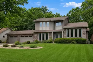3170 12th St NW, New Brighton, MN 55112 - Photo 2