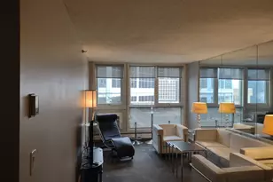 433 S 7th St, Minneapolis, MN 55415 - Photo 2