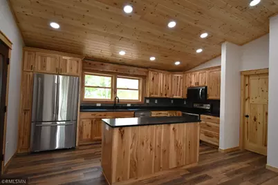 1616 130 Avenue, New Richmond, WI 54017 - Photo 4