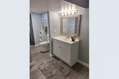 480 Roselawn Avenue E, Maplewood, MN 55117 - Photo 10