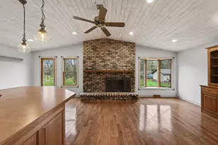 8381 Knollwood Dr, Mounds View, MN 55112 - Photo 8