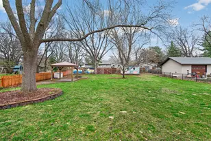 8381 Knollwood Dr, Mounds View, MN 55112 - Photo 26
