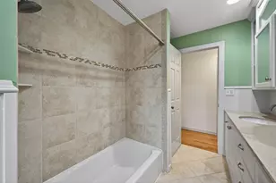 8381 Knollwood Dr, Mounds View, MN 55112 - Photo 10