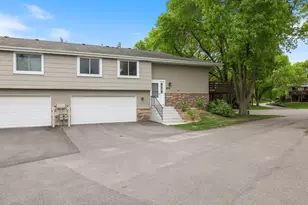 9619 Ensign Cir, Bloomington, MN 55438 - Photo 2