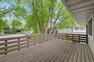 9619 Ensign Cir, Bloomington, MN 55438 - Photo 4