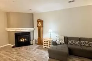 1240 County Rd D E, Maplewood, MN 55109 - Photo 6