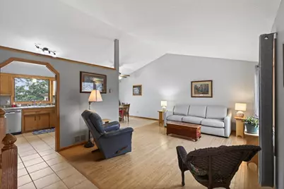 7036 Jocelyn Alcove S, Cottage Grove, MN 55016 - Photo 2