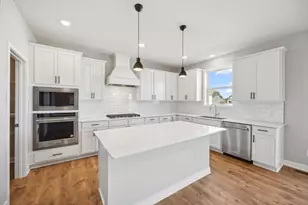 3781 Brookside Dr, Chaska, MN 55318 - Photo 10