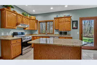 S7935 Jamie Lane, Eau Claire, WI 54701 - Photo 16