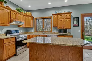 S7935 Jamie Ln, Eau Claire, WI 54701 - Photo 16