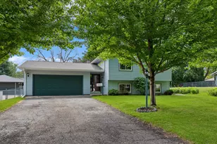 229 21st Ave S, South Saint Paul, MN 55075 - Photo 1