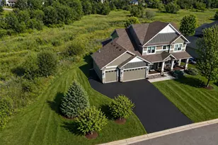 17197 Hollyhock Ct, Lakeville, MN 55044 - Photo 6
