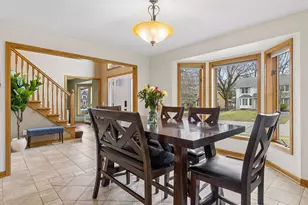 5955 Parkwood Dr, Shoreview, MN 55126 - Photo 8