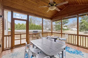 5955 Parkwood Dr, Shoreview, MN 55126 - Photo 38