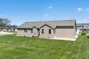 802 Timothy Dr SE, Stewartville, MN 55976 - Photo 32
