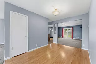 8522 Park Ave S, Bloomington, MN 55420 - Photo 12