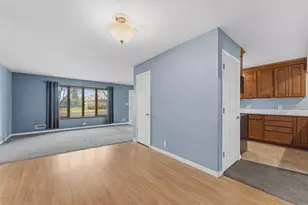 8522 Park Ave S, Bloomington, MN 55420 - Photo 14