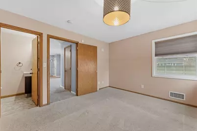 8522 Park Avenue S, Bloomington, MN 55420 - Photo 20