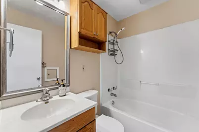 8522 Park Avenue S, Bloomington, MN 55420 - Photo 24