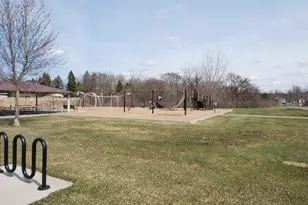 7745 Madelyn Creek Dr, Victoria, MN 55386 - Photo 30