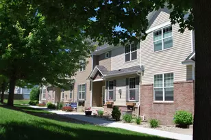 7745 Madelyn Creek Dr, Victoria, MN 55386 - Photo 2