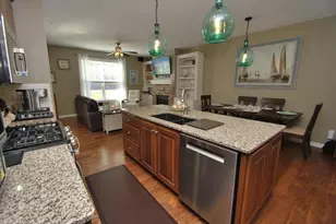 7745 Madelyn Creek Dr, Victoria, MN 55386 - Photo 10