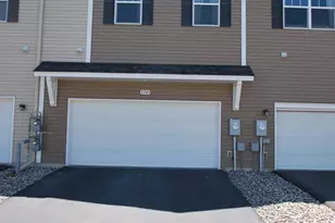 7745 Madelyn Creek Dr, Victoria, MN 55386 - Photo 34