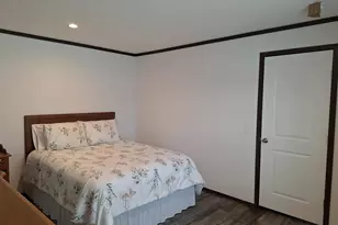 215 N McKay Ave, Alexandria, MN 56308 - Photo 14