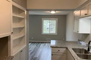 1621 W 140th St, Burnsville, MN 55337 - Photo 4