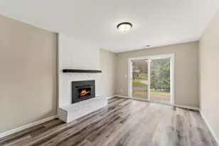 1621 W 140th St, Burnsville, MN 55337 - Photo 20