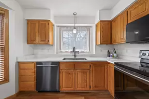 12973 Eastview Ct, Apple Valley, MN 55124 - Photo 10