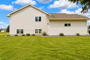 13 Riverside Rd, Morris, MN 56267 - Photo 4