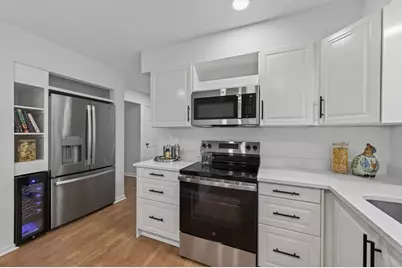 1123 James Avenue N, Minneapolis, MN 55411 - Photo 10