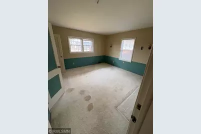 1656 Hazel Street N, Saint Paul, MN 55119 - Photo 8