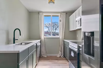 1931 Viking Drive NW #14, Rochester, MN 55901 - Photo 10