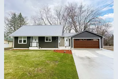 676 State Street N, Eden Valley, MN 55329 - Photo 2