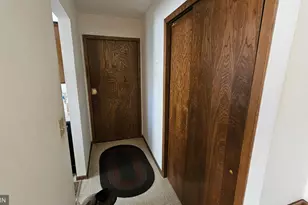 812 9th Ave S, Hopkins, MN 55343 - Photo 2