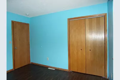 1121 S Vine Street, Fergus Falls, MN 56537 - Photo 16