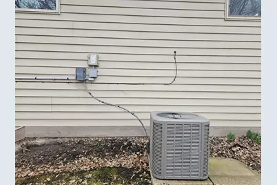 1121 S Vine Street, Fergus Falls, MN 56537 - Photo 6