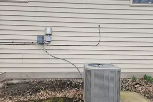 1121 S Vine St, Fergus Falls, MN 56537 - Photo 6